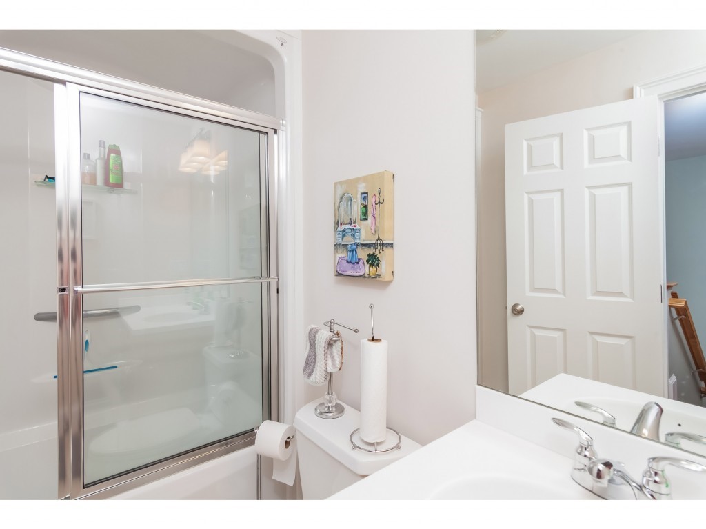 446 Winnacunnet Road Hampton, NH 03842 - Photo 18 of 28
