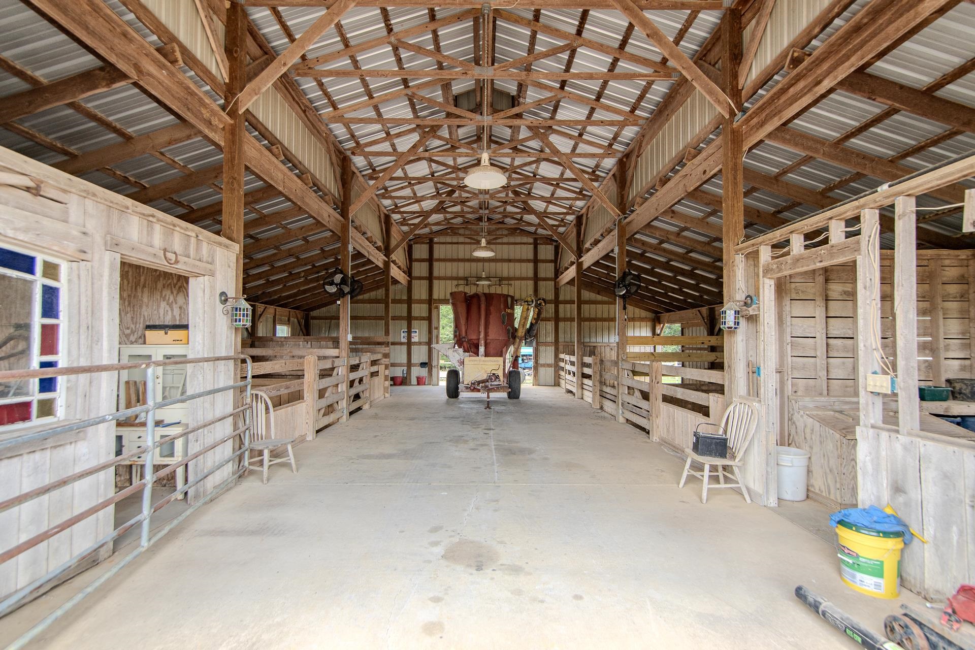 2690 Fellowship Road Sardis, TN 38371 - Photo 35 of 40 a view of a hallway with seating space