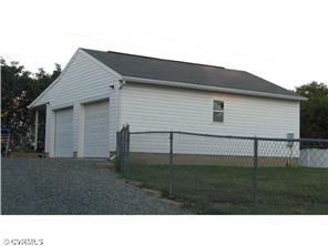 381 Poplar Road Aylett, VA 23009 - Photo 2 of 4 Parking Lot/Garage