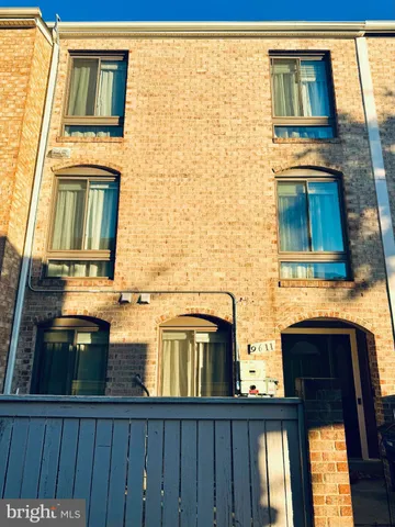 $2,400 | 9611 Brassie Way, Montgomery Village, MD 20886