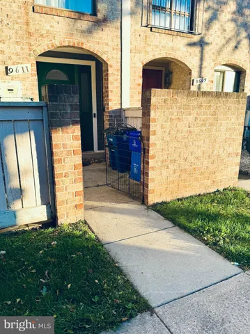 $2,400 | 9611 Brassie Way, Montgomery Village, MD 20886