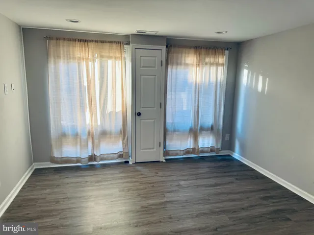 $2,400 | 9611 Brassie Way, Montgomery Village, MD 20886