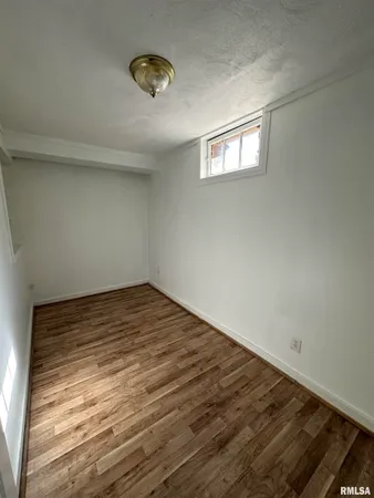 $80,000 | 1213 Northeast Glendale Avenue, Peoria, IL 61603