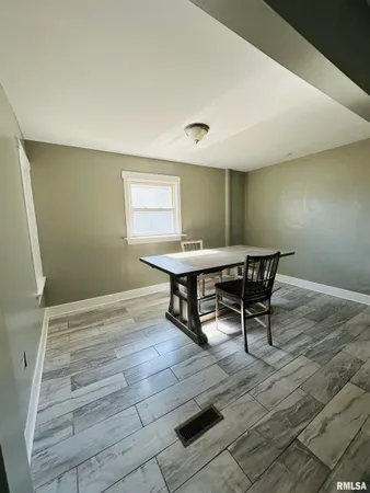 $80,000 | 1213 Northeast Glendale Avenue, Peoria, IL 61603