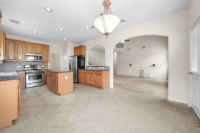 $2,500 | 6206 Southcott Court, Katy, TX 77450