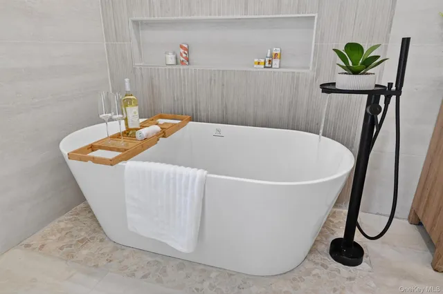 $625,000 | 503 Station Road, Rock Tavern, NY 12575