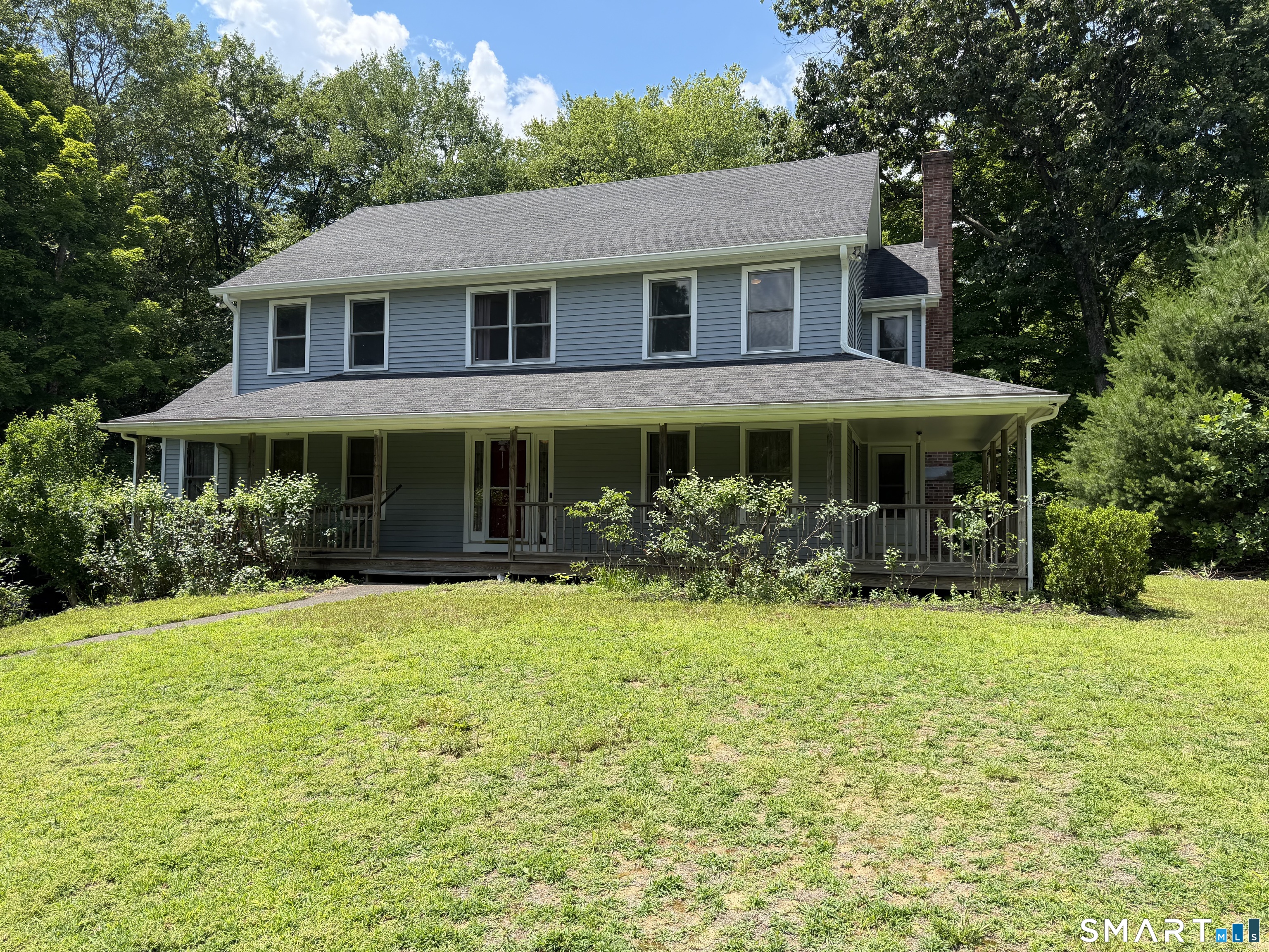 131 Hanover Road Newtown, CT 06470 - Photo 2 of 36