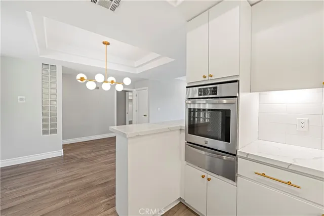 $749,000 | 390 South Sepulveda Boulevard, Unit 105, Los Angeles, CA 90049