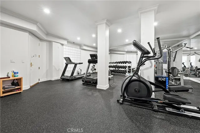 $749,000 | 390 South Sepulveda Boulevard, Unit 105, Los Angeles, CA 90049