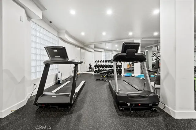 $749,000 | 390 South Sepulveda Boulevard, Unit 105, Los Angeles, CA 90049