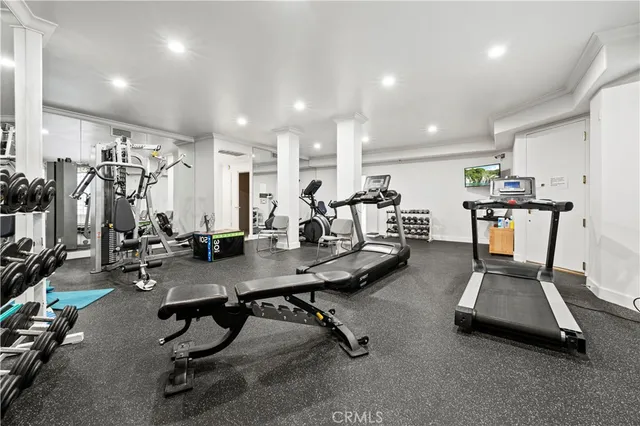 $749,000 | 390 South Sepulveda Boulevard, Unit 105, Los Angeles, CA 90049