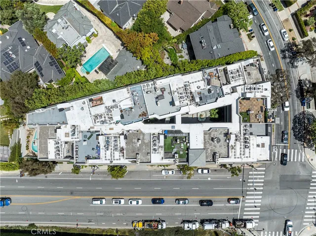 $749,000 | 390 South Sepulveda Boulevard, Unit 105, Los Angeles, CA 90049