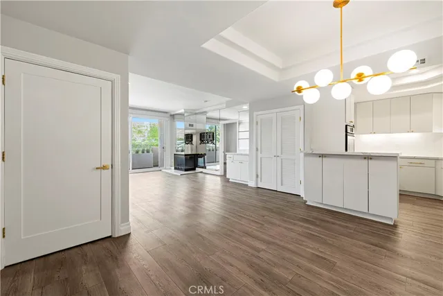 $749,000 | 390 South Sepulveda Boulevard, Unit 105, Los Angeles, CA 90049