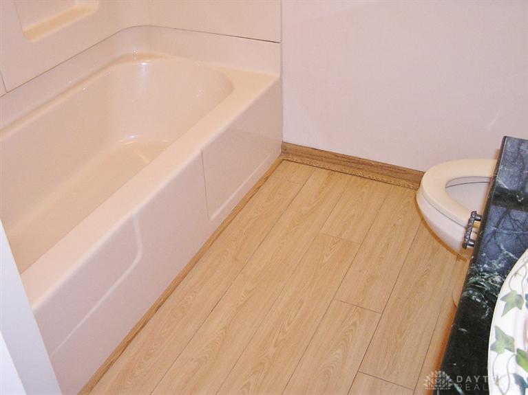 7310 Meeker Road Dayton, OH 45414 - Photo 13 of 35