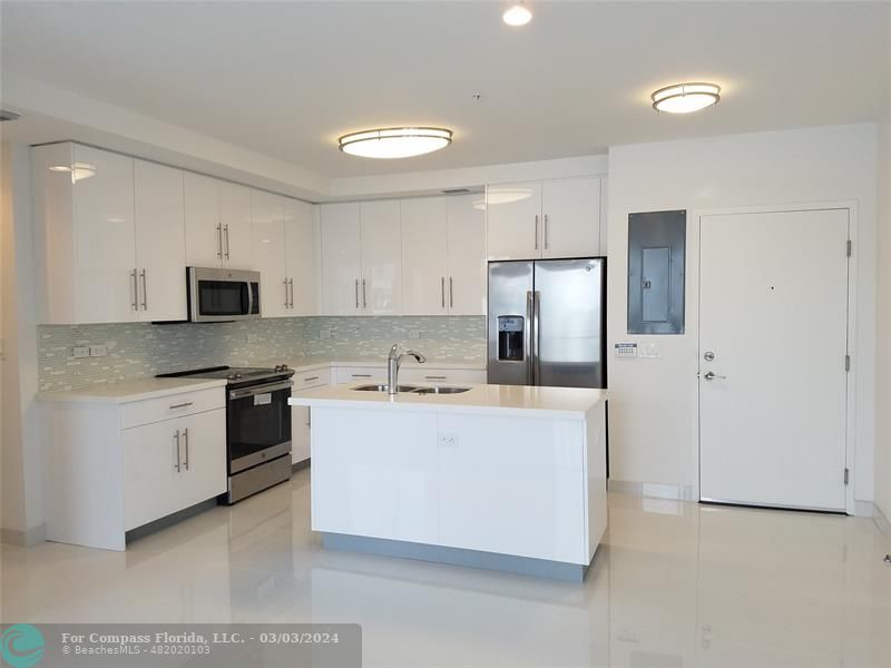 2651 Northeast 212th Ter Unit 306