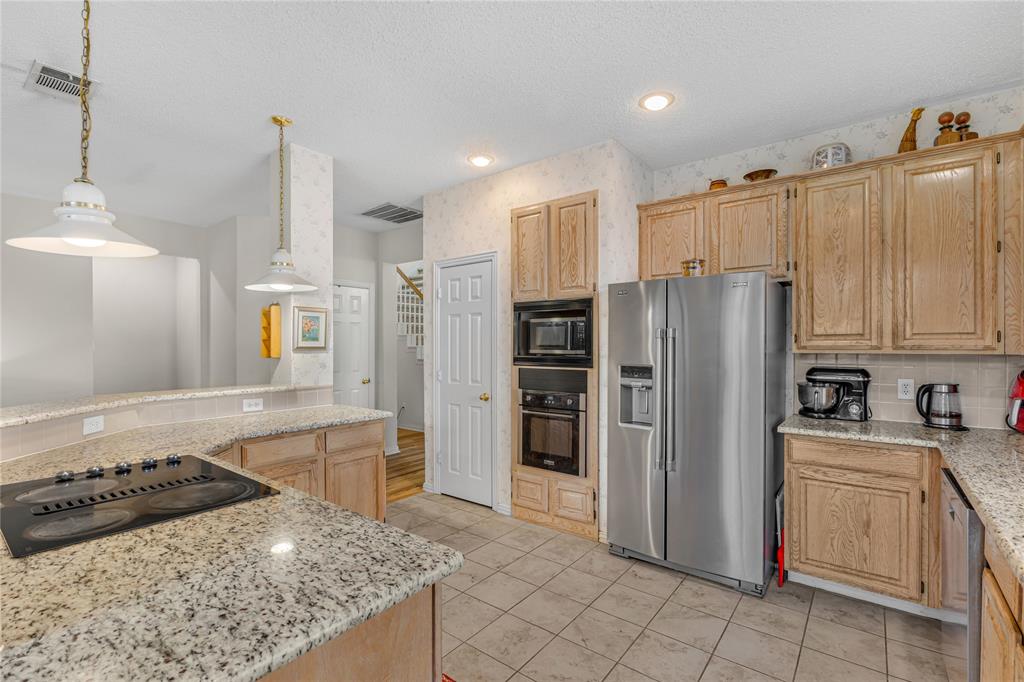 4105 Crest Ridge Drive Irving, TX 75061 - Photo 9 of 40
