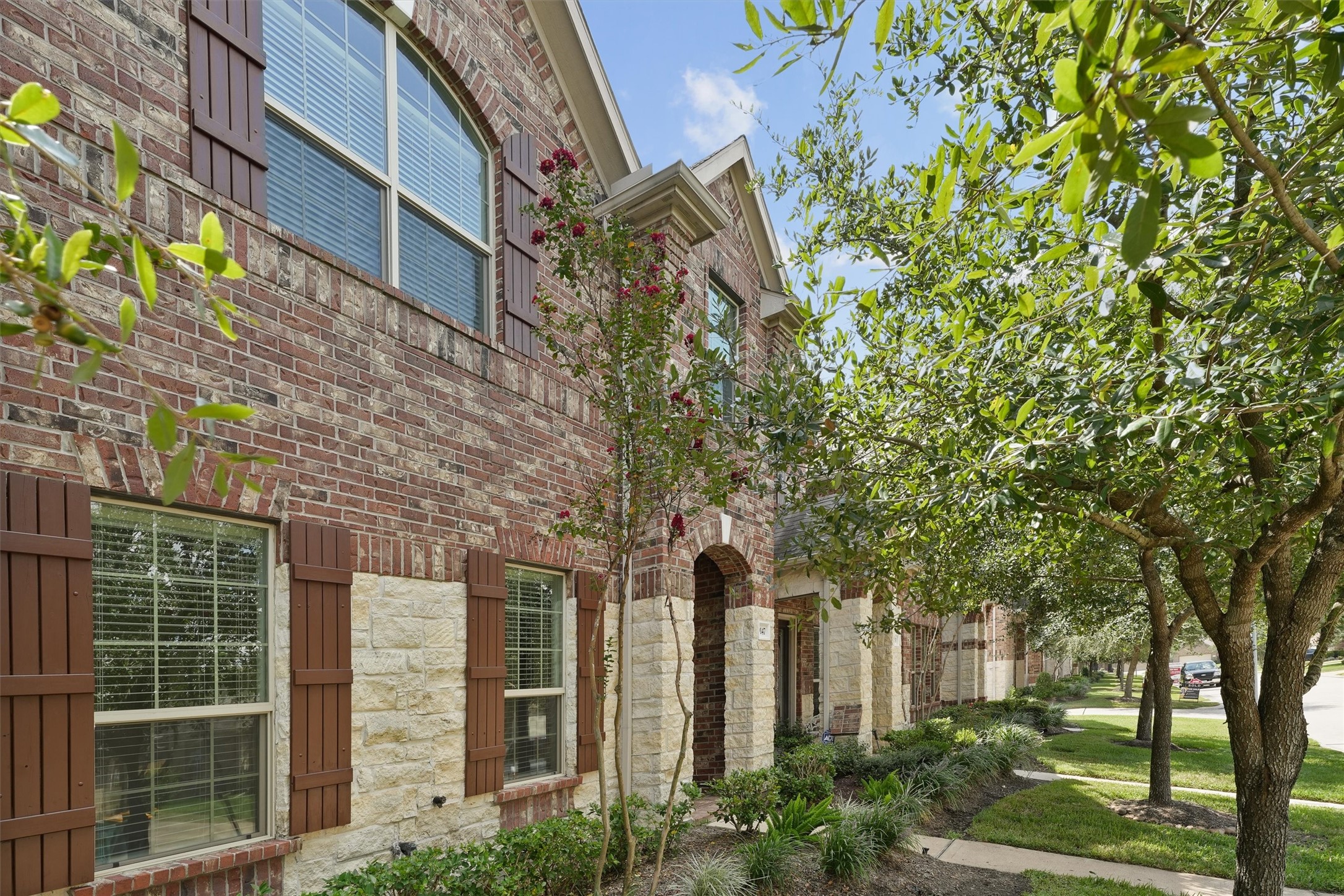 9147 Monarch Mist Ln, Houston, TX 77070 | MLS #96717261 | Compass