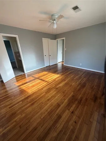 $2,450 | 5223 Sanford Road, Houston, TX 77035