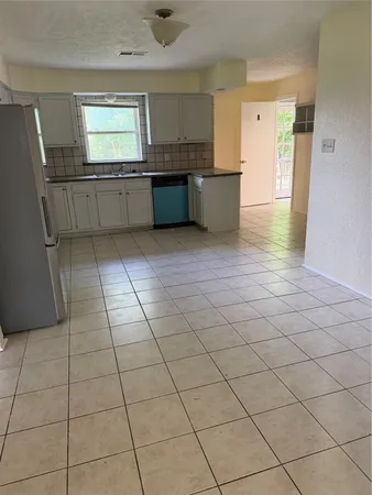 $2,450 | 5223 Sanford Road, Houston, TX 77035