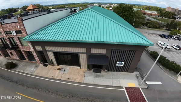 $1,950,000 | 161 East Harper Avenue, Maryville, TN 37804