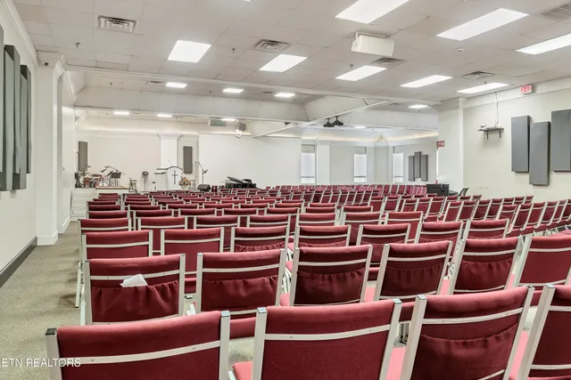 $1,950,000 | 161 East Harper Avenue, Maryville, TN 37804