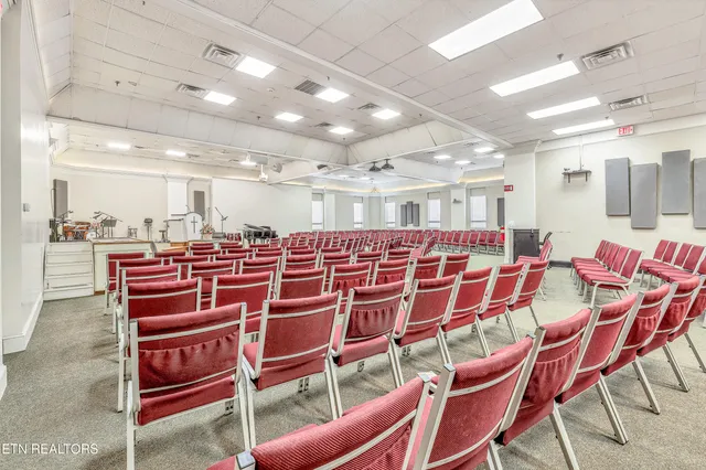 $1,950,000 | 161 East Harper Avenue, Maryville, TN 37804