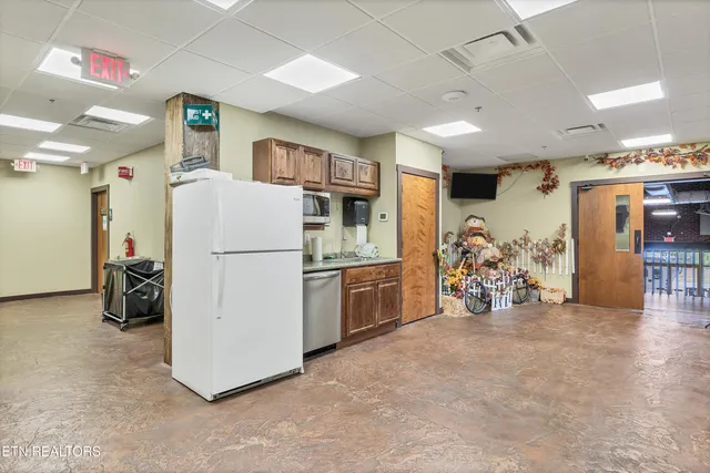 $1,950,000 | 161 East Harper Avenue, Maryville, TN 37804