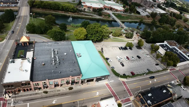 $1,950,000 | 161 East Harper Avenue, Maryville, TN 37804