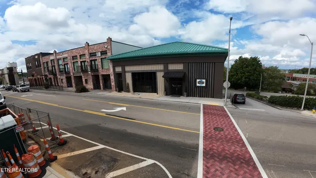 $1,950,000 | 161 East Harper Avenue, Maryville, TN 37804