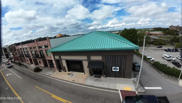 $1,950,000 | 161 East Harper Avenue, Maryville, TN 37804