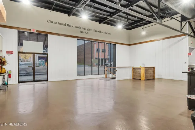 $1,950,000 | 161 East Harper Avenue, Maryville, TN 37804