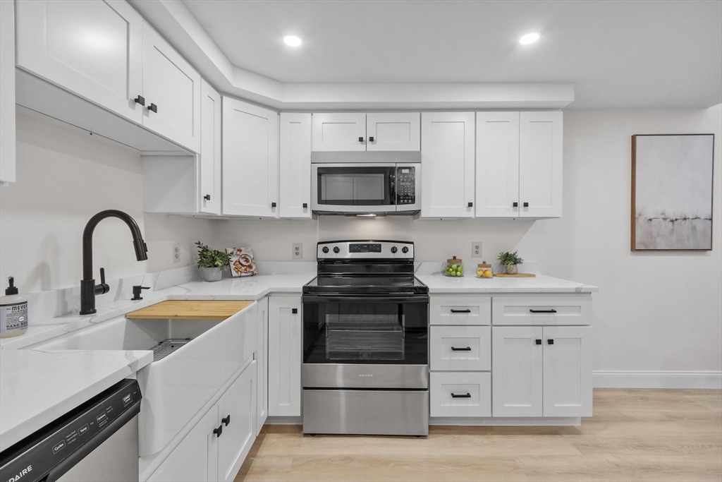 75 Page Road, Unit 20 Bedford, MA 01730 - Photo 16 of 41