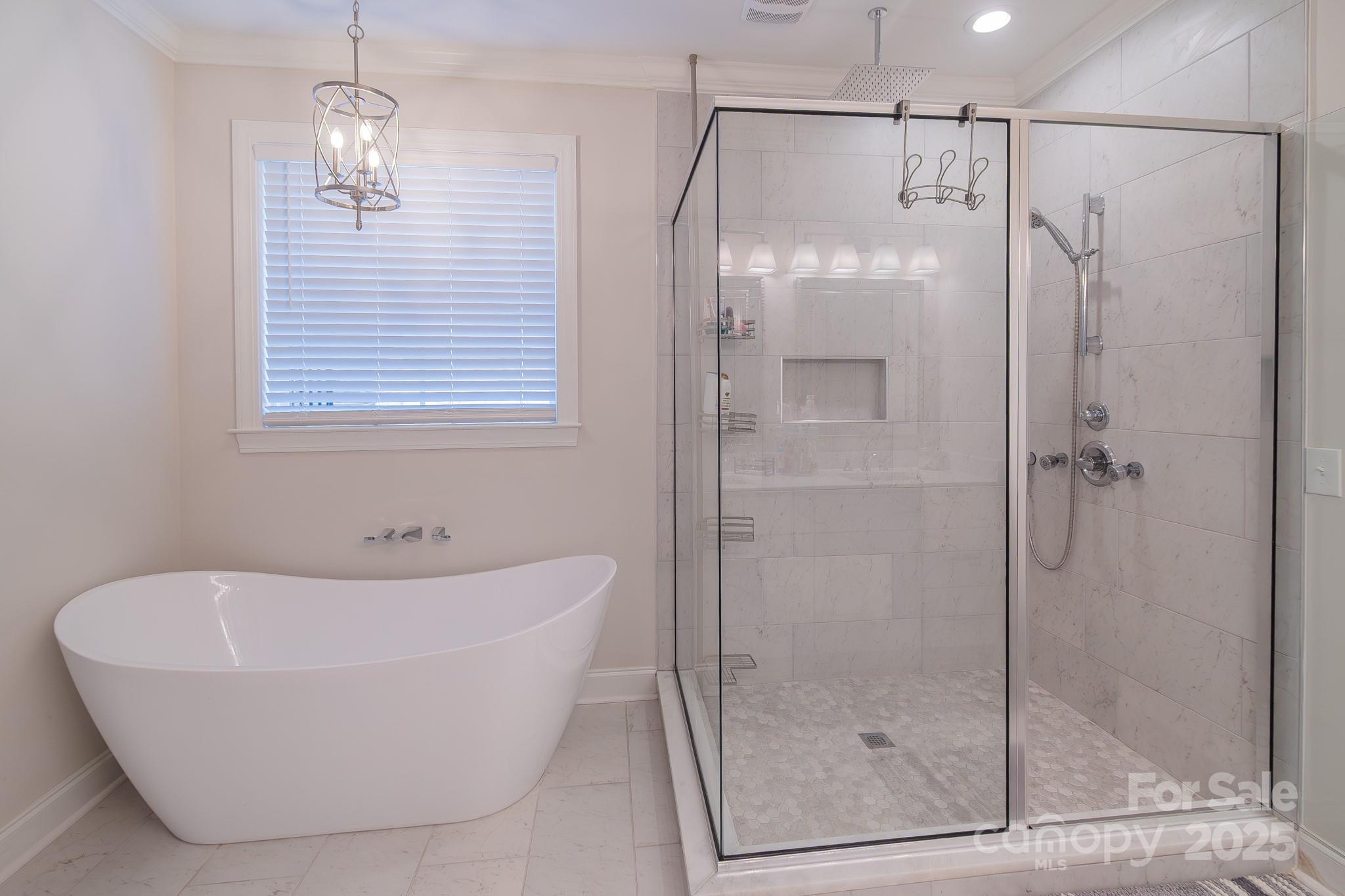 994 Cedar Crest Lane Florence, SC 29501 - Photo 22 of 42 a bathroom with a bathtub and shower