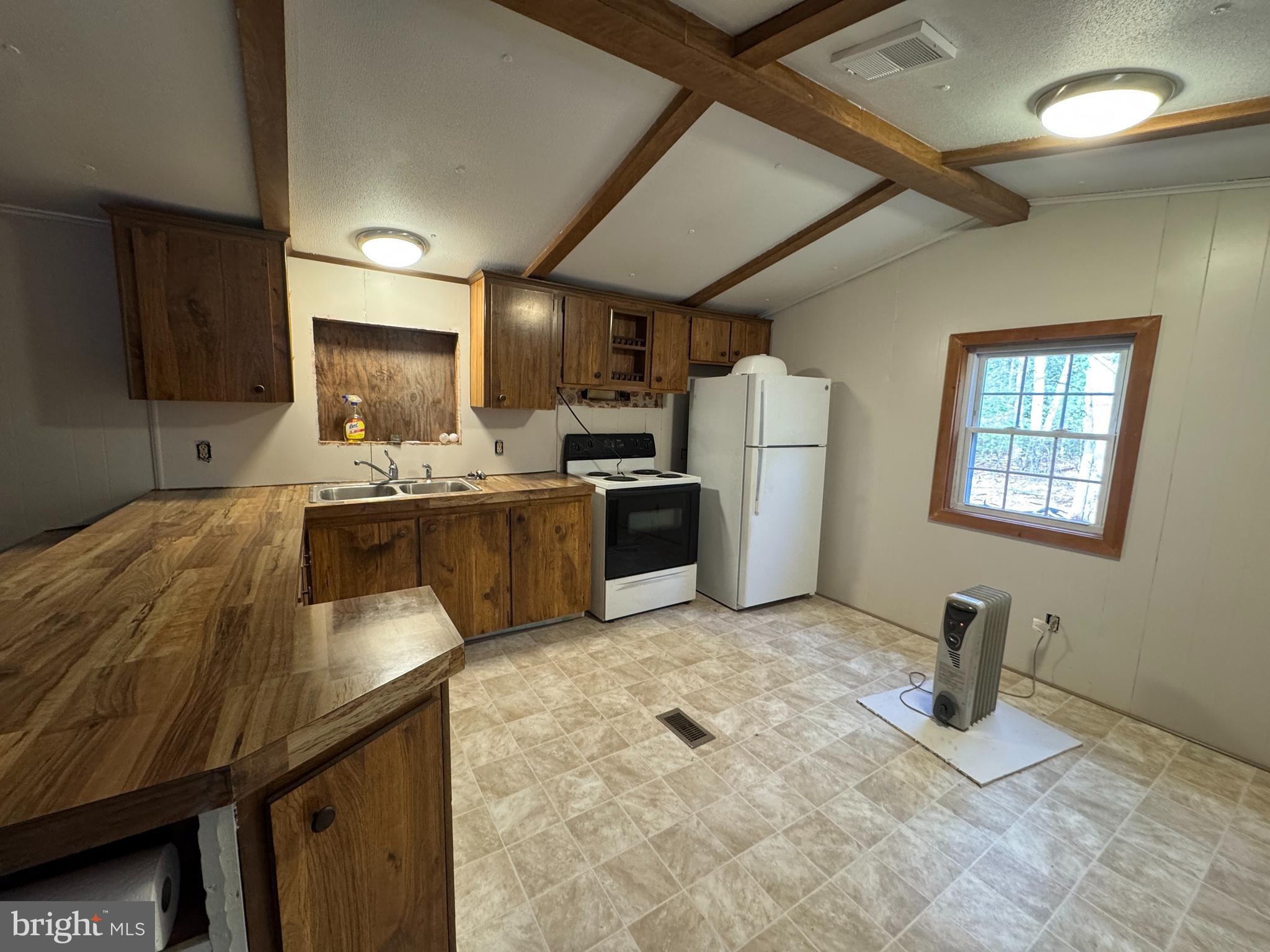 2137 Newman Road Fayetteville, PA 17222 - Photo 9 of 16