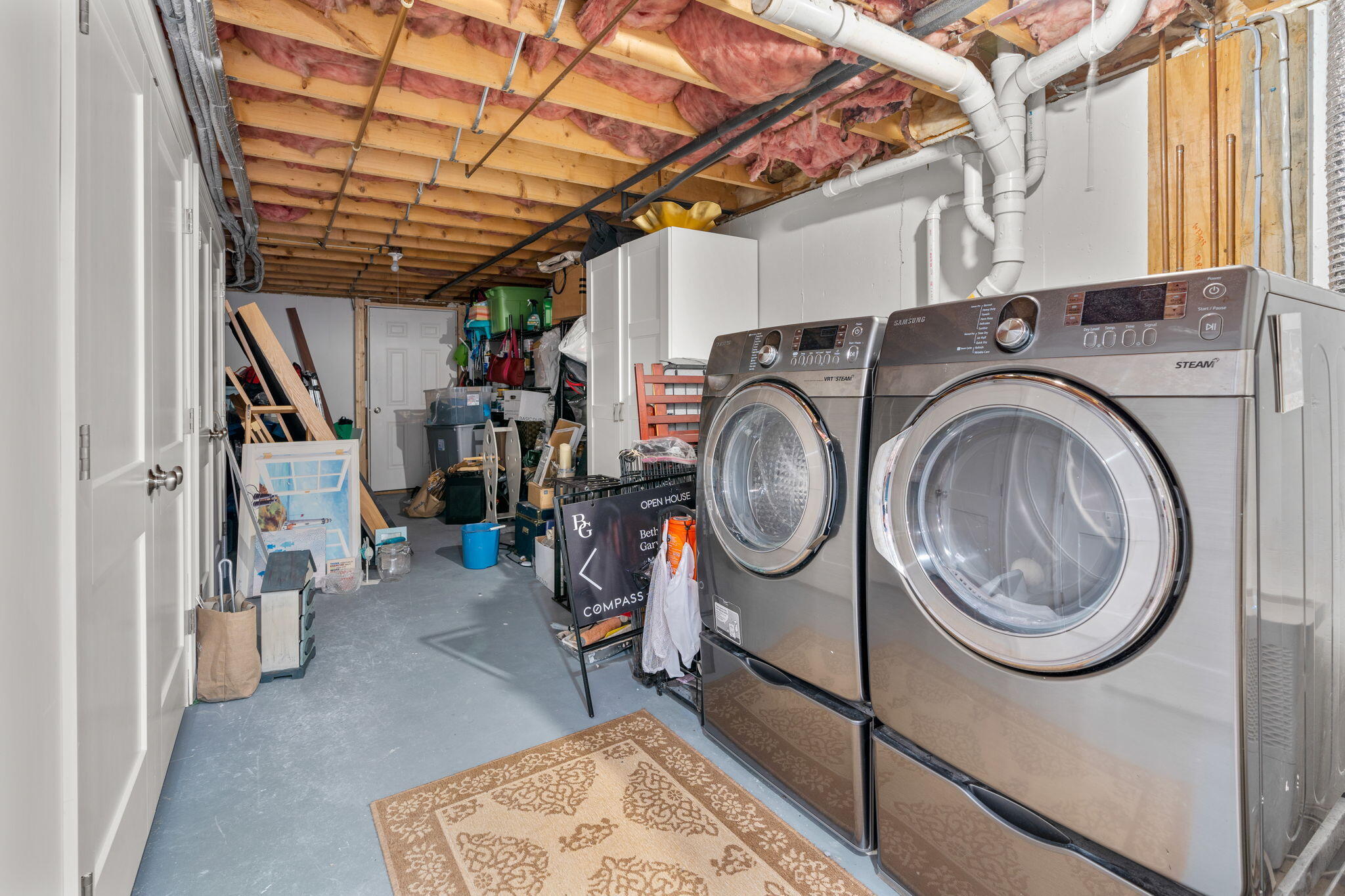 104 Pond Circle Mashpee, MA 02649 - Photo 26 of 29 a utility room with dryer and washer