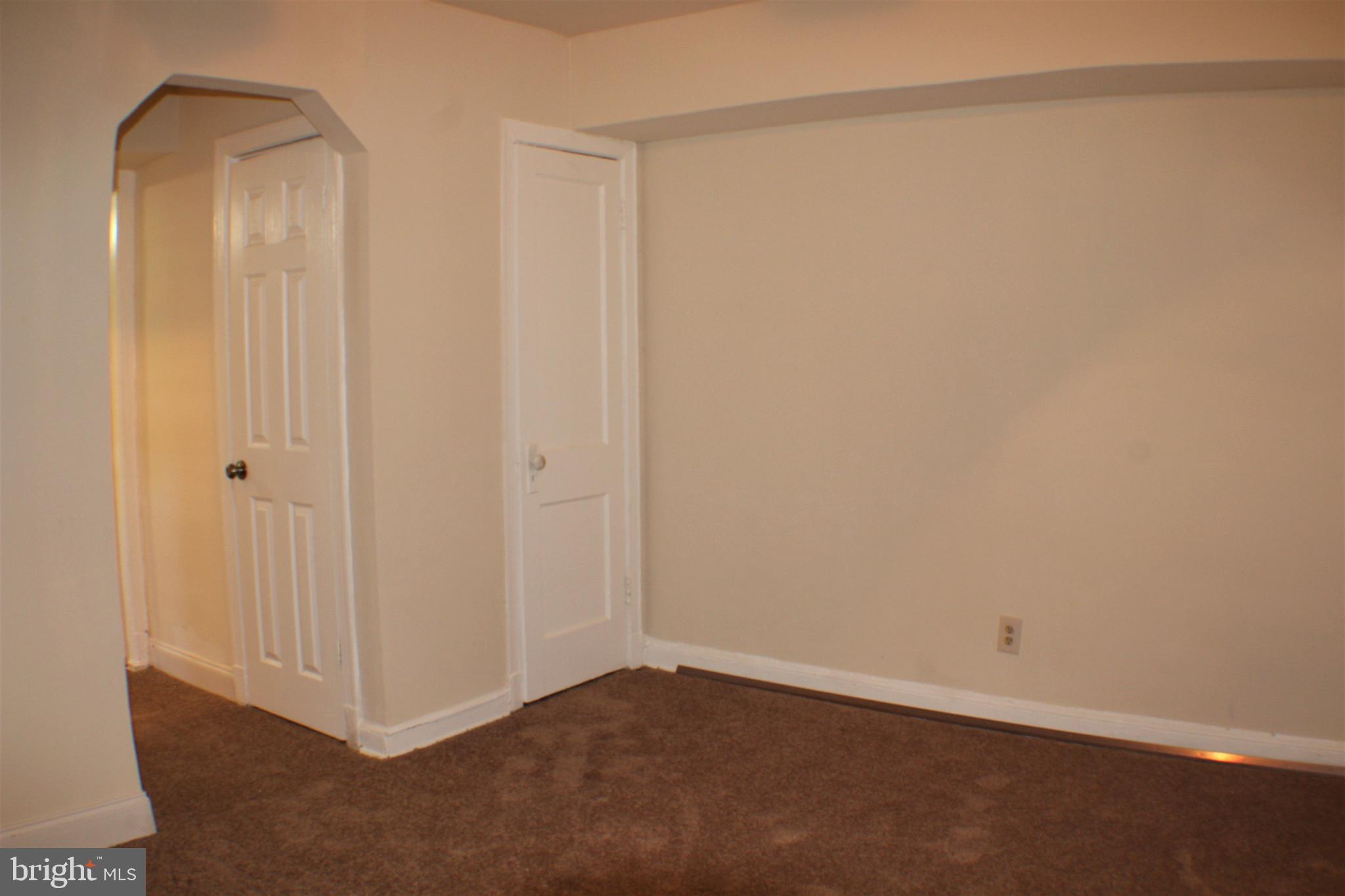 4654 Hillside Road Southeast Washington, DC 20019 - Photo 5 of 15 Gallery Image 5
