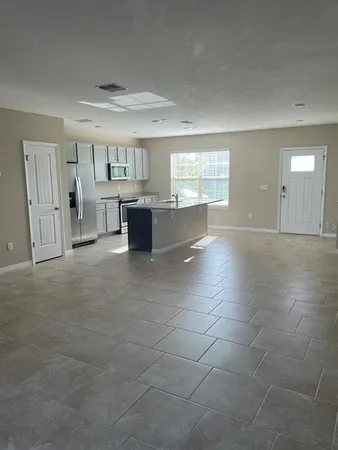 $2,600 | 10042 Salt Point Drive, Winter Garden, FL 34787