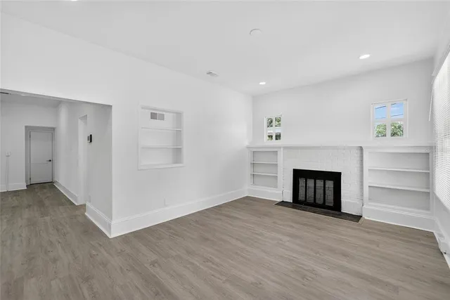 $2,500 | 7002 North Nebraska Avenue, Tampa, FL 33604