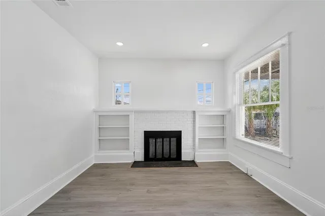 $2,500 | 7002 North Nebraska Avenue, Tampa, FL 33604