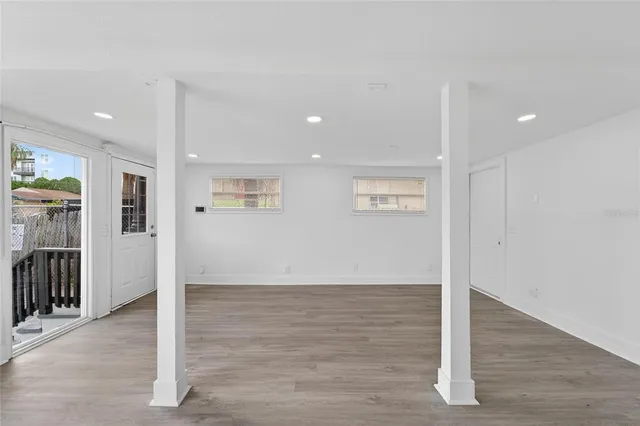 $2,500 | 7002 North Nebraska Avenue, Tampa, FL 33604