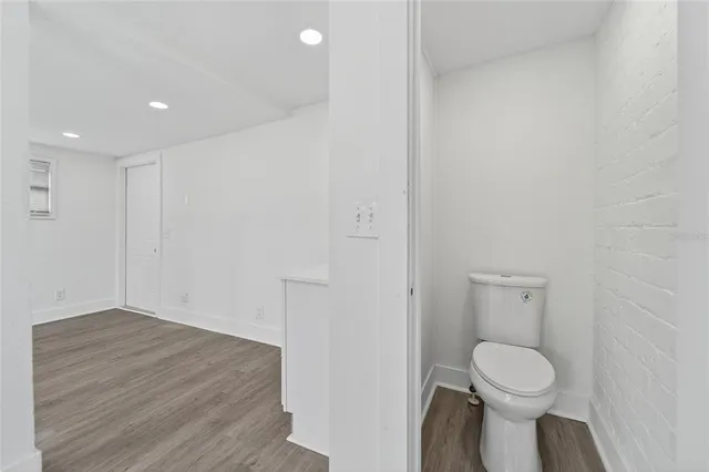 $2,500 | 7002 North Nebraska Avenue, Tampa, FL 33604