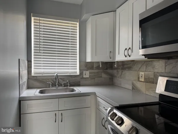 $1,700 | 660 Tara Drive, Sicklerville, NJ 08081