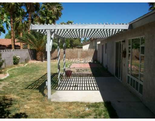 2708 Osborne Lane Henderson, NV 89014 - Photo 10 of 10 Yard/Garden.