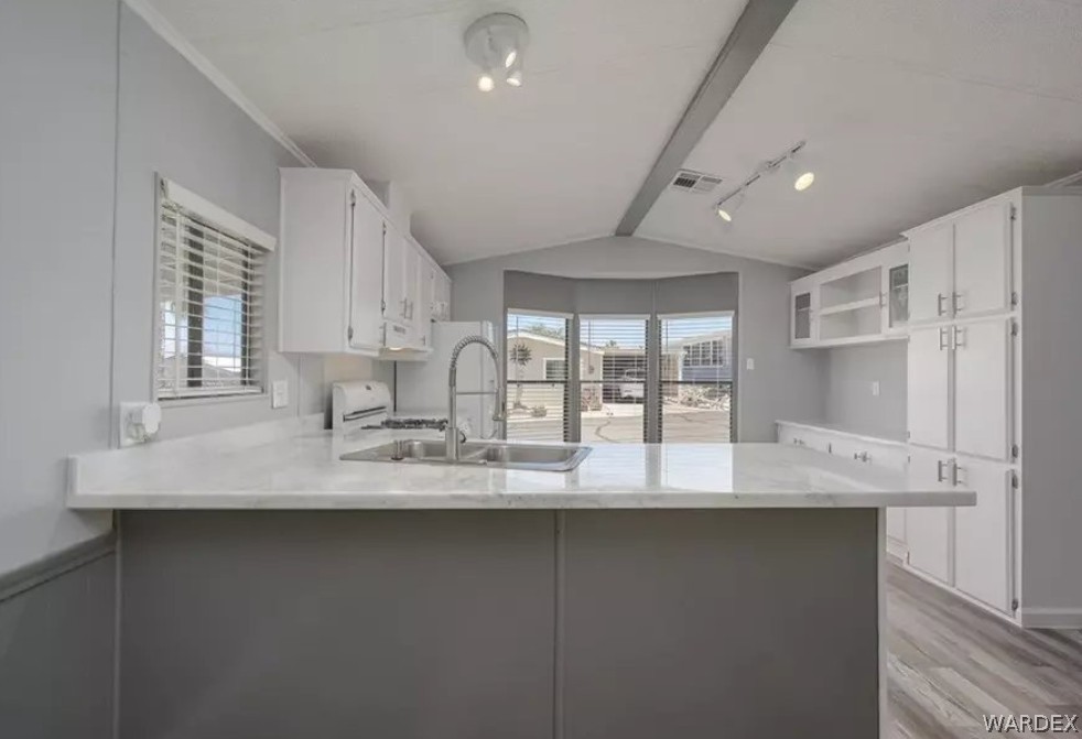 2960 Silver Creek Road, Unit 162 Bullhead City, AZ 86442 - Photo 6 of 29
