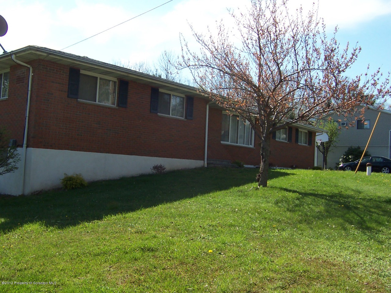 307 Rt Spring Brook Moscow, PA 18444 - Photo 2 of 21 Gallery Image 2