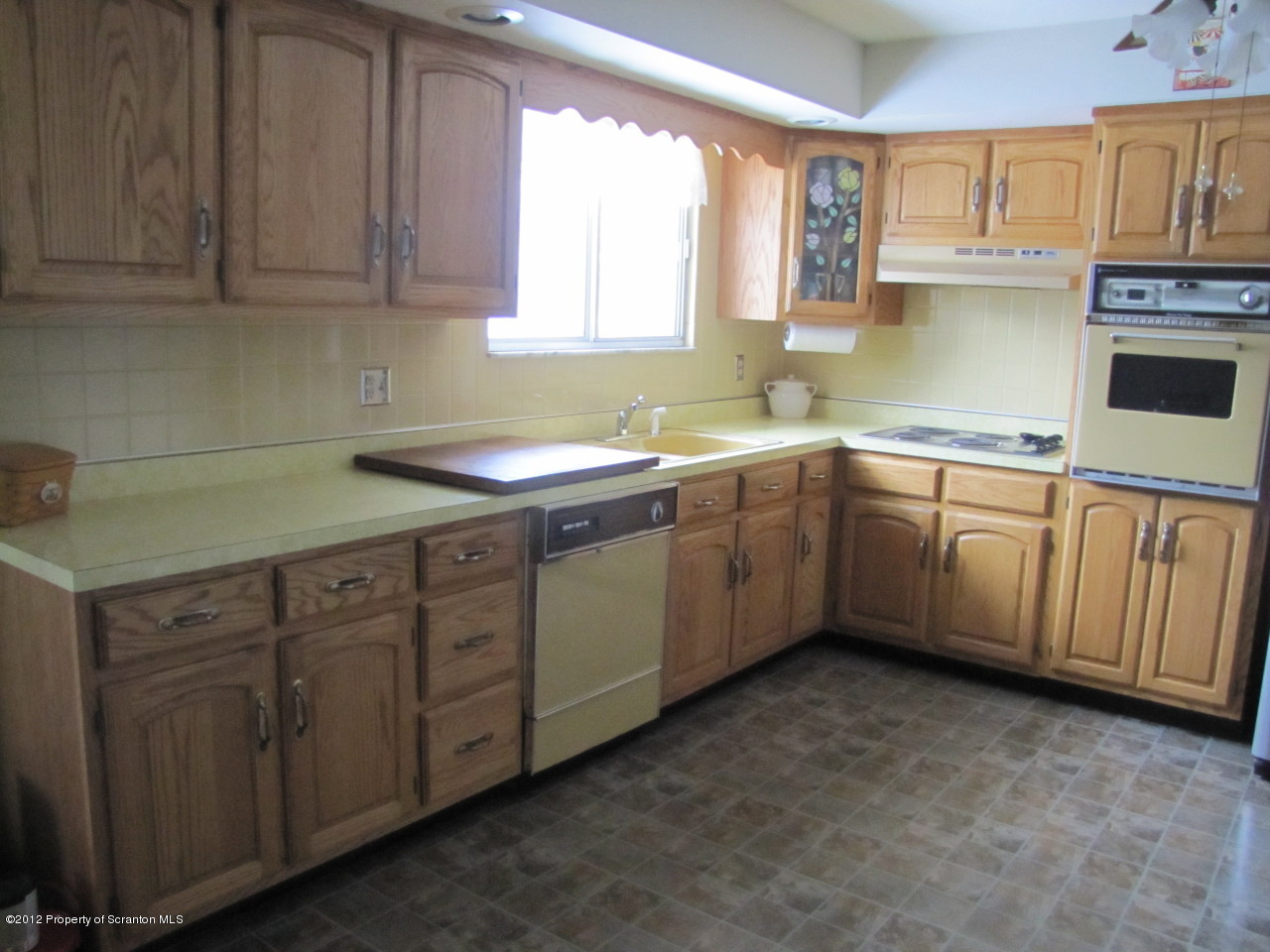 307 Rt Spring Brook Moscow, PA 18444 - Photo 8 of 21 Gallery Image 8