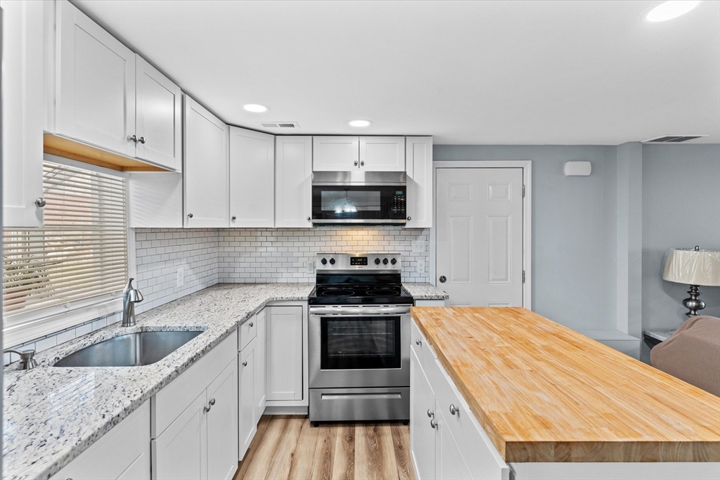 7 Jane Road Methuen, MA 01844 - Photo 8 of 32 Gallery Image 8