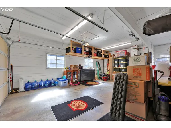 $424,900 | 1355 Juniper Street, Junction City, OR 97448