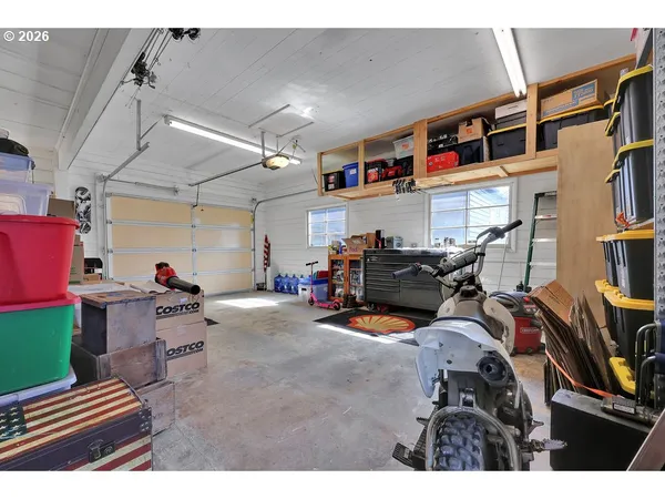 $424,900 | 1355 Juniper Street, Junction City, OR 97448