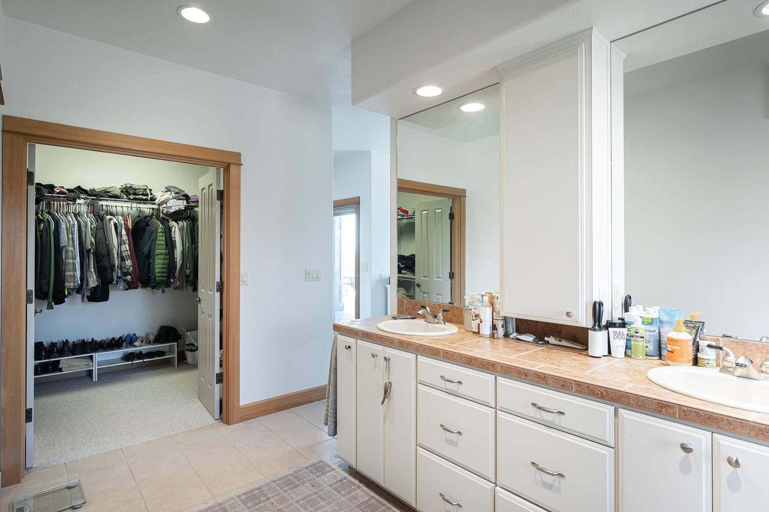 3242 Southwest 43rd Street Redmond, OR 97756 - Photo 13 of 38 Master Bathroom